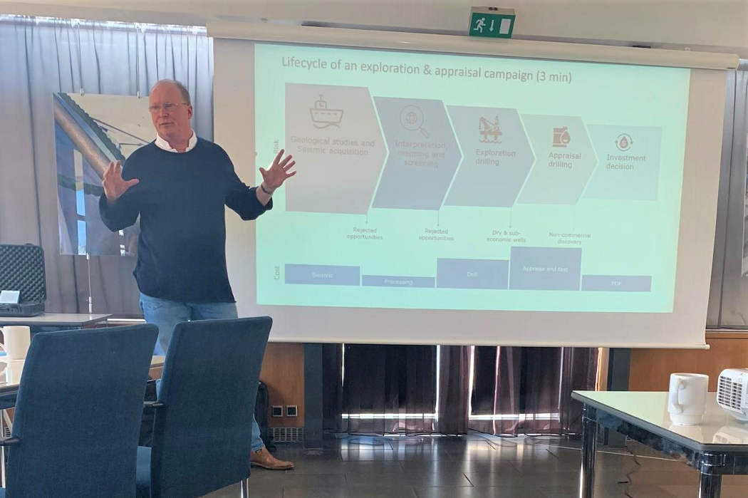 Delivering at workshop on Alliancing in Oil & Gas Exploration